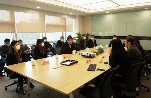 上海市副市长陈群一行莅临上Ｒ橛旁交717集团视察调研
